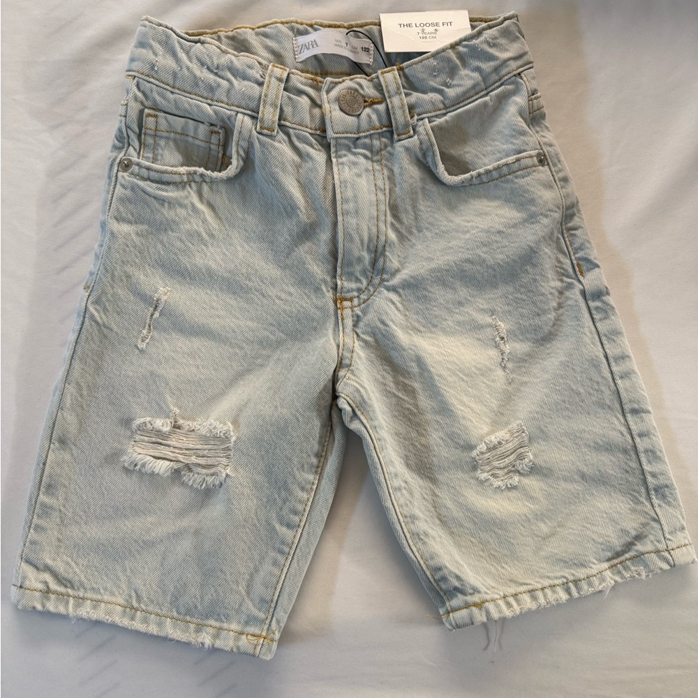 NWOT Zara Loose Fit Denim Shorts